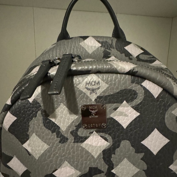 MCM limited edition CAMO Backpack - Picture 6 of 8